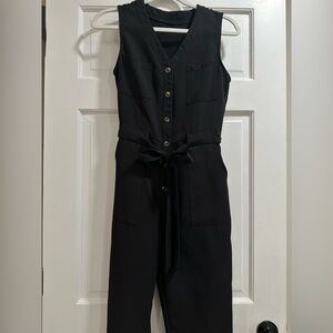 Women’s Black Sleeveless Romper | wide leg | cropped leg | tie waist | EUC